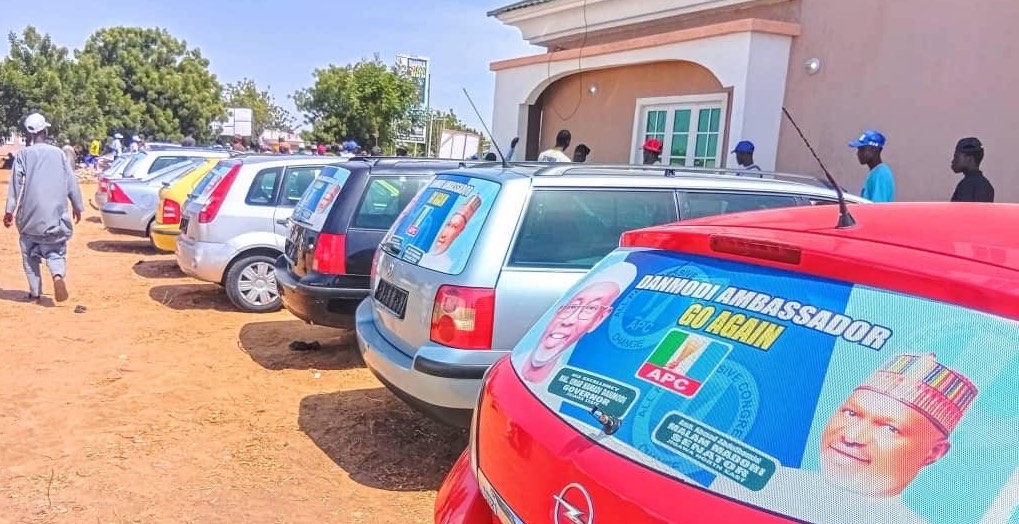 Gov Namadi flags off ₦14bn road project as Malammadori donates cars to APC Chieftains