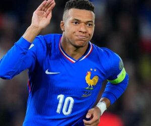 France beat Ukraine 4-0 to seal 2026 World Cup spot