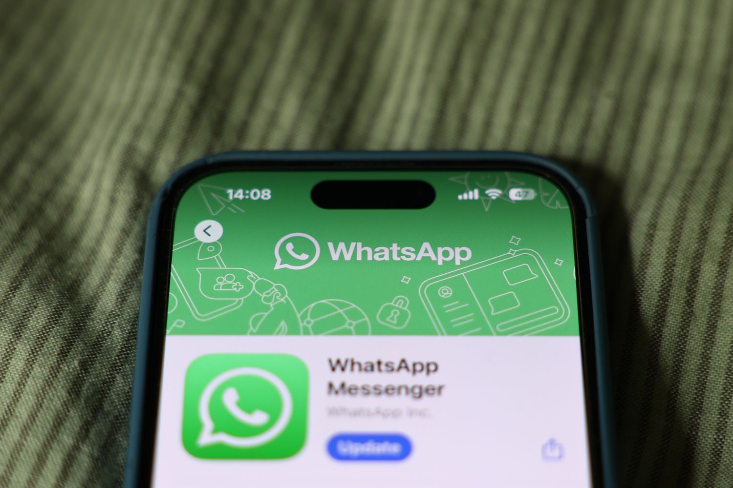 Meta Introduces Ads To WhatsApp As Messaging App Expands Revenue Strategy – Arise News