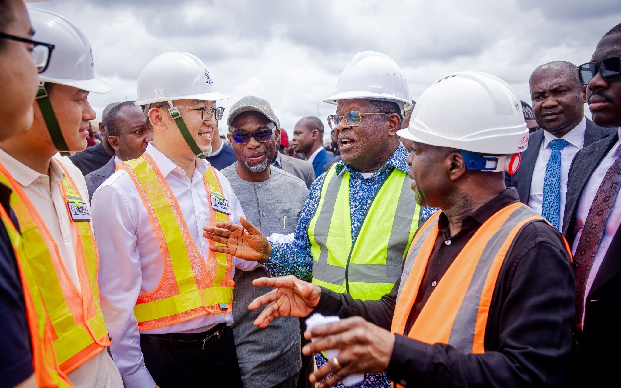 Umahi gives deadline for Enugu-Port Harcourt Road project completion