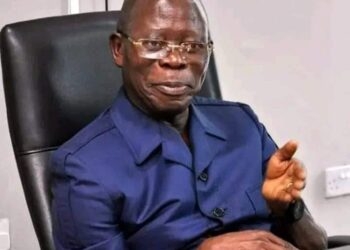 Atiku to Oshiomhole: Check the mirror before you speak