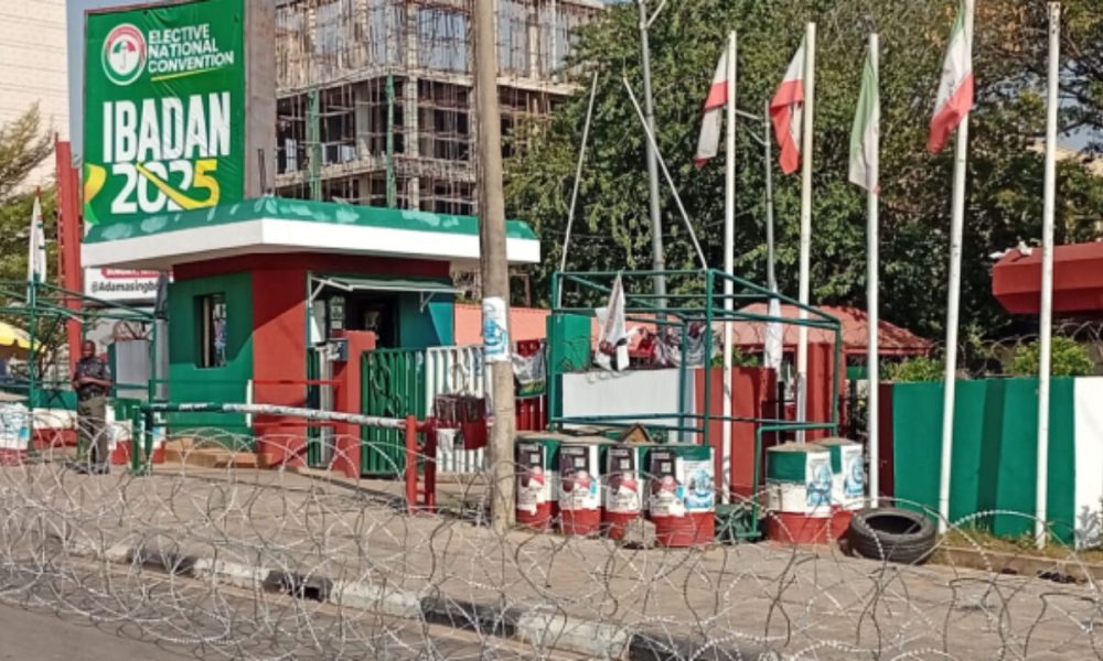 Party Members In Shock As Police Seal PDP Secretariat, Block Turaki-Led NWC Meeting