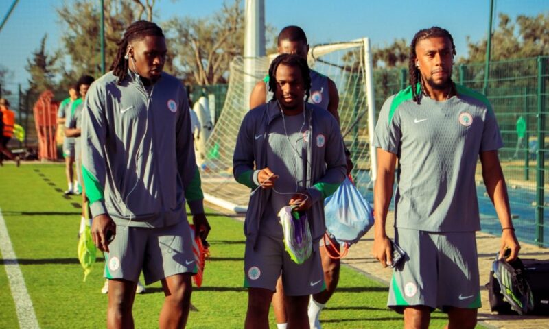 Super Eagles Boycott Training Over Unresolved Bonus Payments