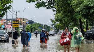 Thailand Floods Claim 33 Lives, Critical Patients Evacuated By Air – Arise News