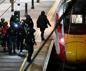 9 People Suffer Life-threatening Injuries In UK Train Stabbing