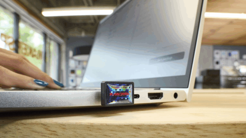 SanDisk’s new flash drive packs 1TB into a plug-and-forget stick that could make bulky SSDs obsolete overnight