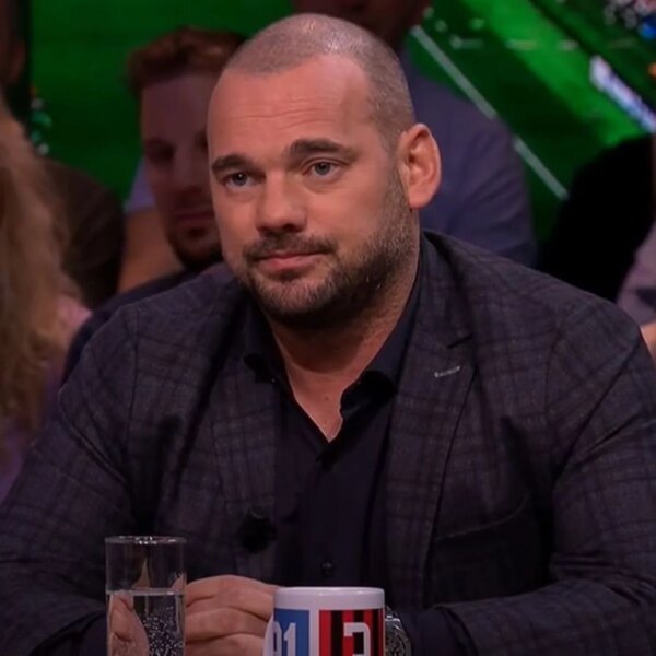 Wesley Sneijder names three players to take over from Messi, Ronaldo