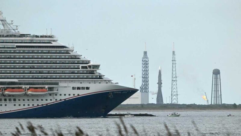 Bezos’s Blue Origin postpones rocket launch over weather