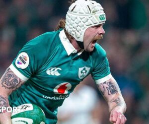 Ireland 46-19 Australia: Conor Murray on Mack Hansen’s ‘world-class ability’