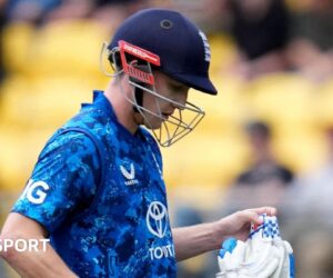 England in New Zealand: Batting costs tourists again as hosts edge to victory and claim ODI series sweeo