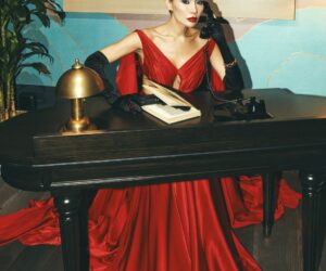 Former Russian honeypot reveals how female spies use ‘s3x warfare’ to steal secrets from British officials and signs you’ve been ‘charmed’