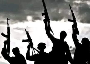 Gunmen abduct 6 defence ministry directors traveling to Abuja