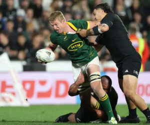 Deaves handed Wales debut against All Blacks