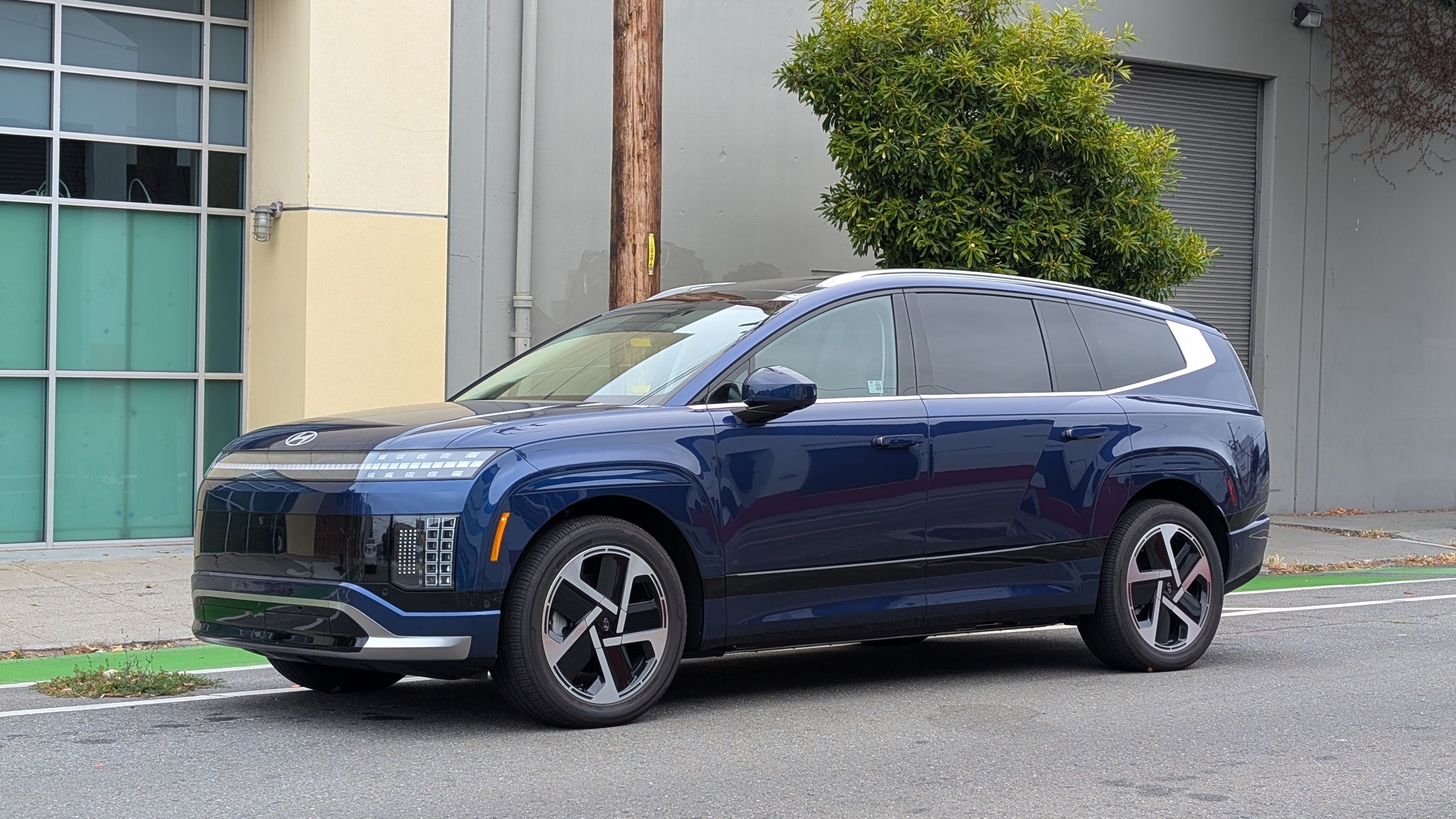 Pixel arrays, matrix headlights, OLED taillights: new lighting tech is bedazzling EVs