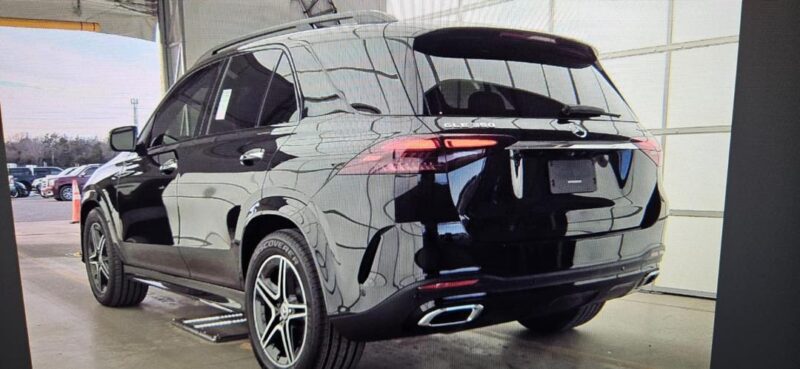 Police launch manhunt as robbers seize Mercedes-Benz at gunpoint in Lagos