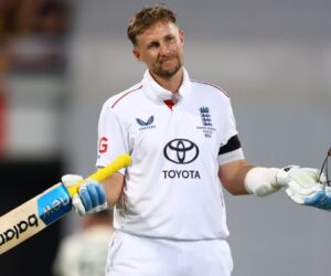 Root lifts weight of the world with an ironic shrug