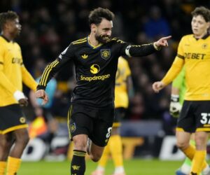 Wolves vs. Man United LIVE: Latest updates as Fernandes puts visitors in front