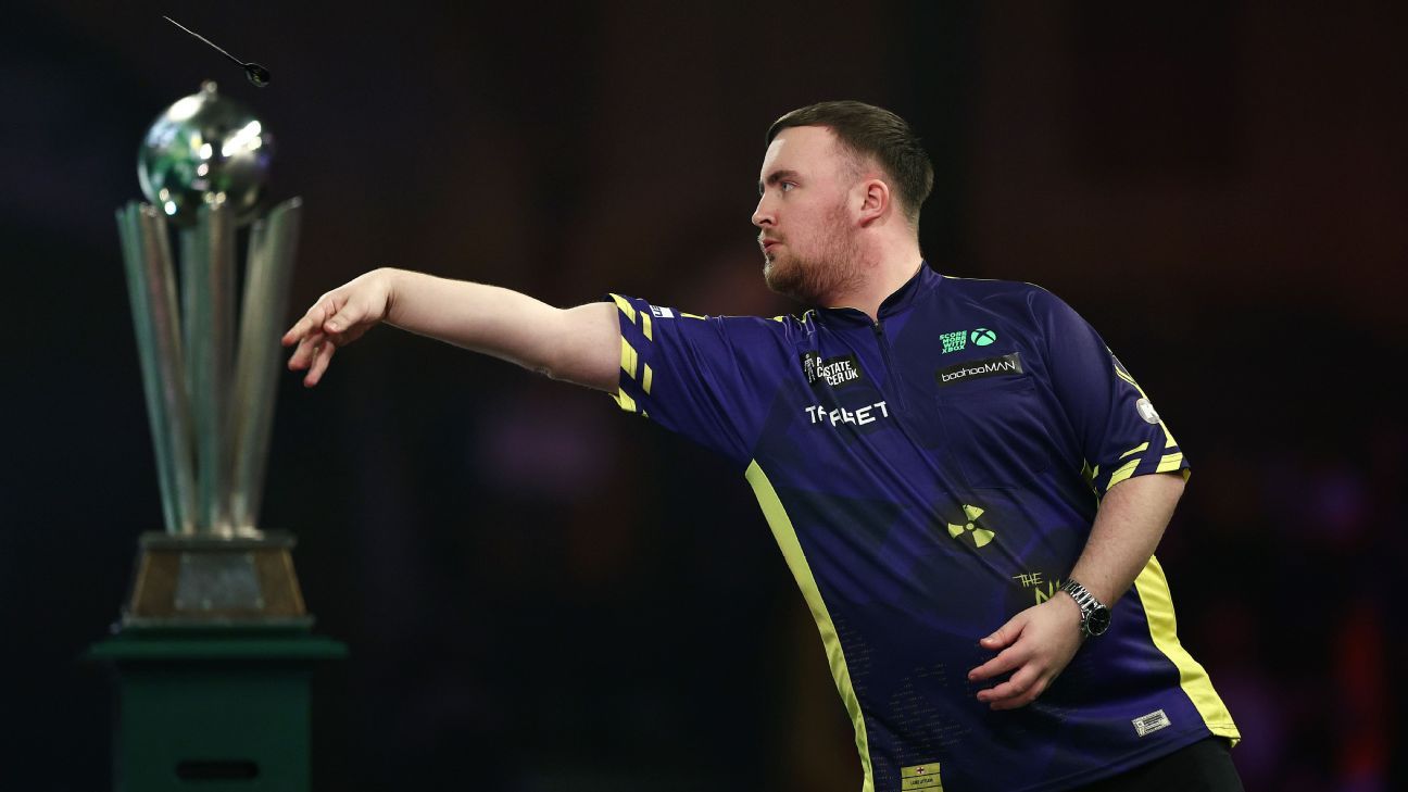 World Darts Championship LIVE: Latest updates with Luke Littler, Michael Smith, Lisa Ashton in action