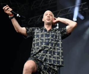 Get up out of your seat. You look st^pid