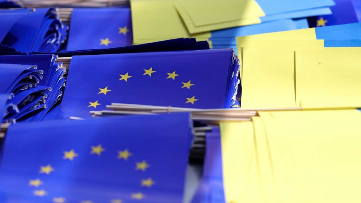 EU faces key summit on using Russian assets for Ukraine
