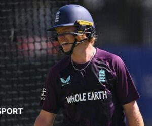 The Ashes: Ollie Pope tells England team-mates to wear helmets on scooters