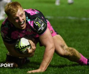 Challenge Cup: Ospreys 24-21 Connacht – Hopkins seals stunning comeback