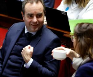 French lawmakers adopt social security budget, suspend pension reform