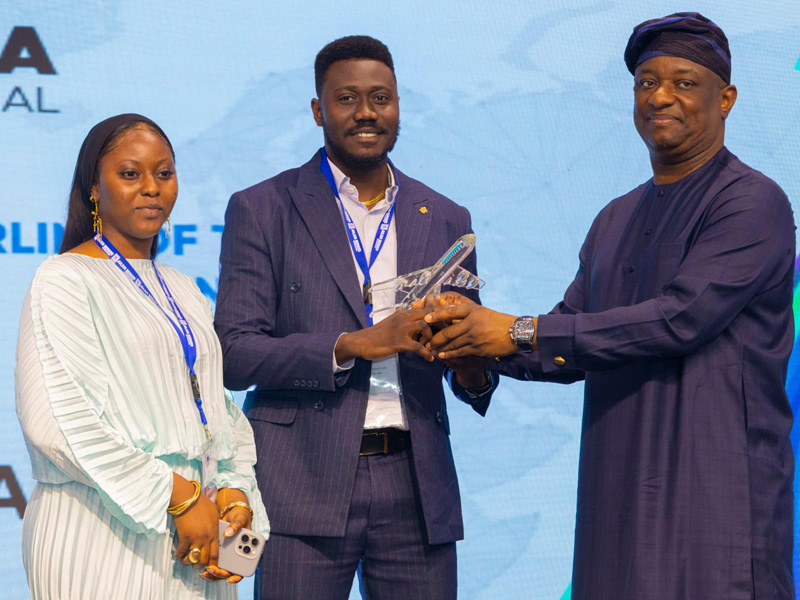 Air Peace Wins Airline Of The Year As Onyema Named Top Aviation Executive At Nigeria International Air Show – Arise News