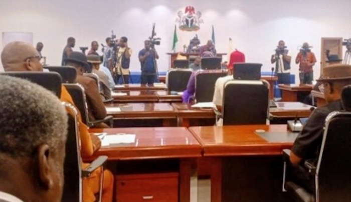 Despite Peace Deal, Rivers Speaker, 15 Others Abandon PDP For APC – Arise News