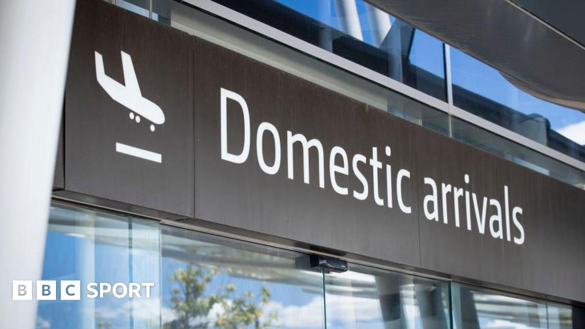 The Ashes: Brendon McCullum says England airport incident ‘wasn’t ideal’