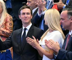 Kushner returns to team Trump, as ethical questions swirl