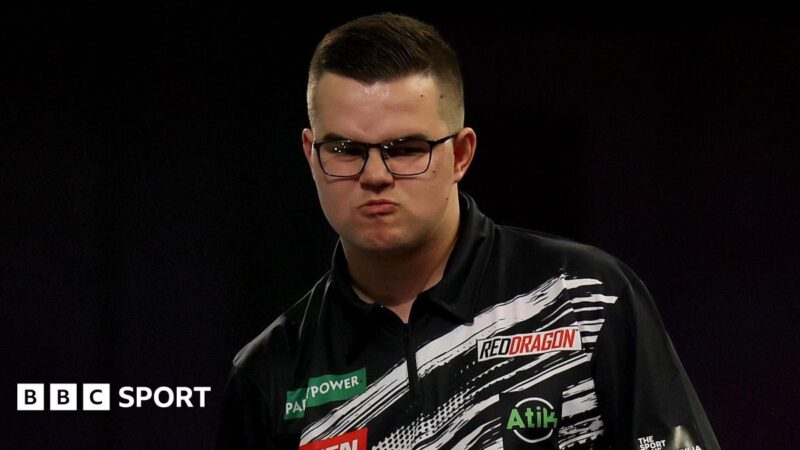 World Darts Championship: Gian van Veen and Rob Cross into second round but Ross Smith loses