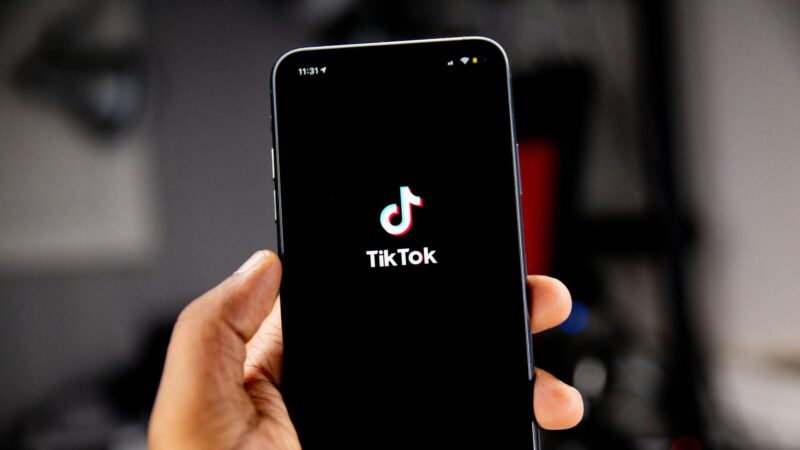 How to Buy TikTok Views That Actually Work (2025)