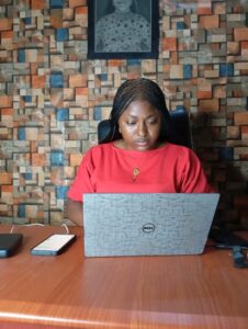 “I’m pained”- Lady Raises Alarm after selling MTN shares, amount she bought and sold...