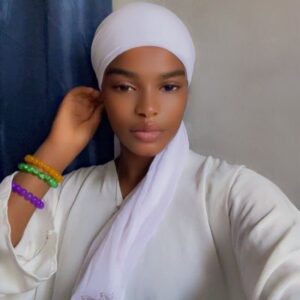 “I froze for a moment”- Lady displays scary item she saw while cleaning her brother’s room