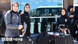Iranian footballers abandon asylum bids, return home to Australia