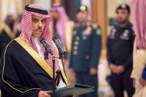 Saudi Arabia Threatens Iran Strikes as US-Israel Tensions Escalate