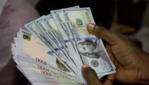 Naira slips as reserves decline 10 days straight