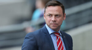 Carabao Cup final: Dickov predicts Arsenal vs Man City clash