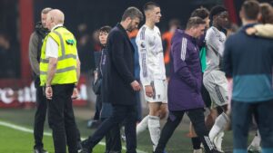 CarrickCriticises'astonishing' ref calls in Utd draw