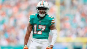 Live tracking NFL free agency: Updates on signings, trades, cuts