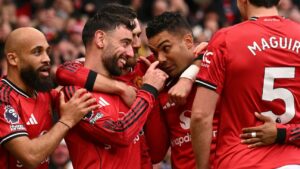 Bruno Fernandes shines as Man United faces keeping him during rebuild