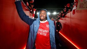 Eze's stunning goal sends Arsenal into quarter-finals