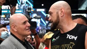 Fury's Father: Ex-Champ 'Past His Best'